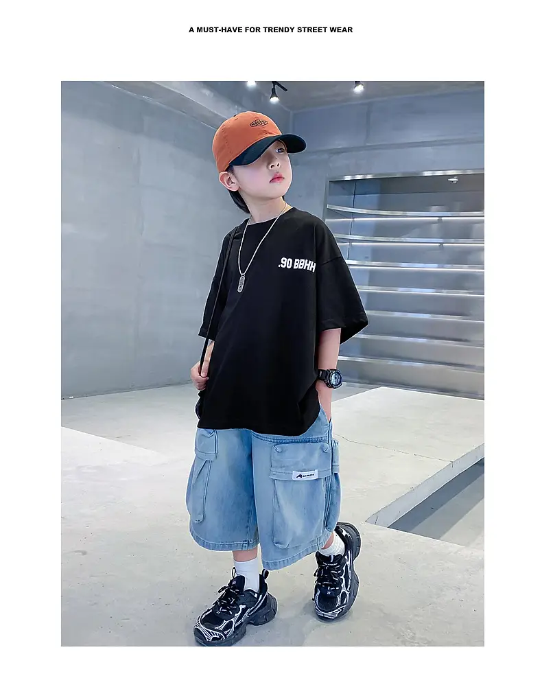Boys White Korean Style Short Sleeve T-Shirt 2025 — feature 2
