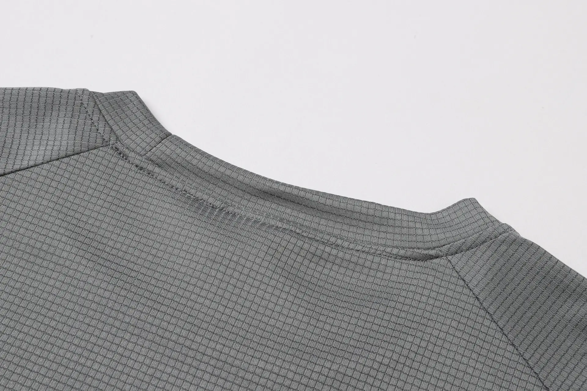Men's Grey Ice Mesh Running T-Shirt Short Sleeve — feature 9