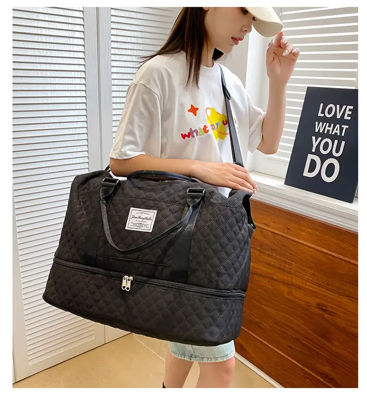 White Quilted Travel Bag for Luggage with Handle — feature 17