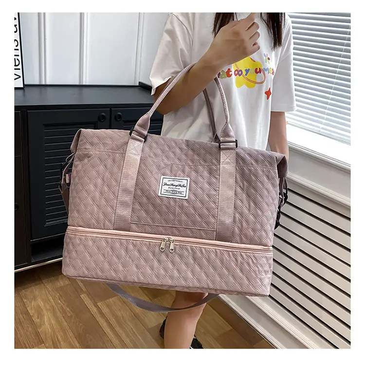 White Quilted Travel Bag for Luggage with Handle — feature 18