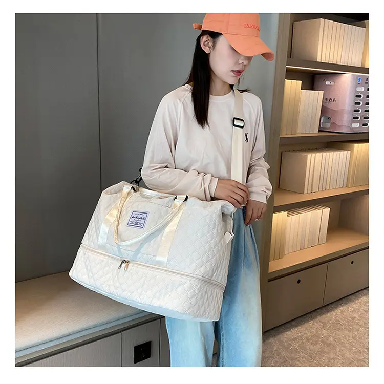 White Quilted Travel Bag for Luggage with Handle — feature 24