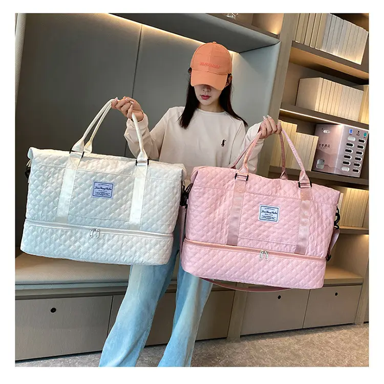 White Quilted Travel Bag for Luggage with Handle — feature 25