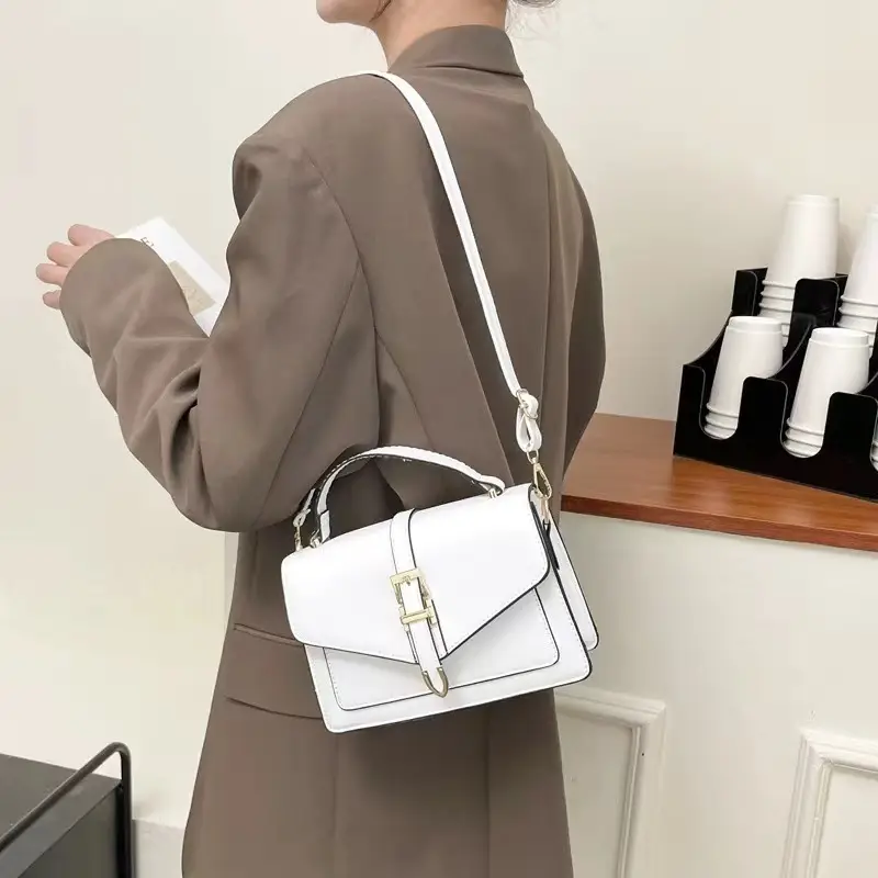 White Mini Shoulder Bag for Women 2024 — feature 4