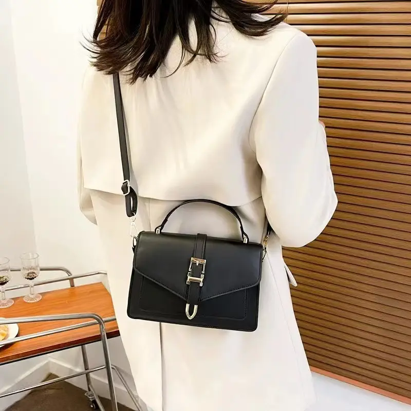 White Mini Shoulder Bag for Women 2024 — feature 5