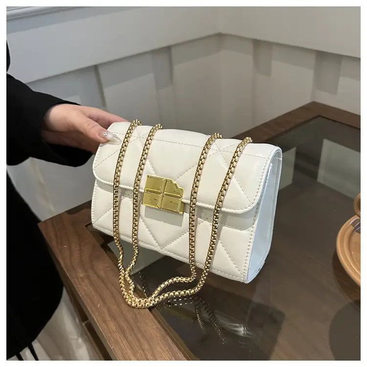White Quilted Chain Shoulder Bag for Women - Image 7