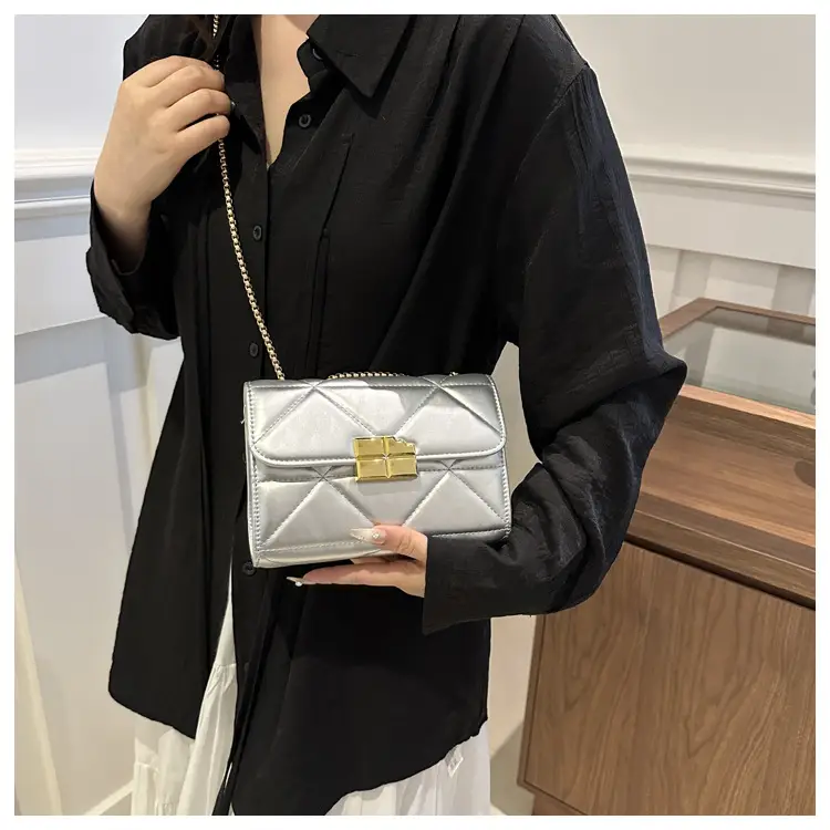 White Quilted Chain Shoulder Bag for Women - Image 9