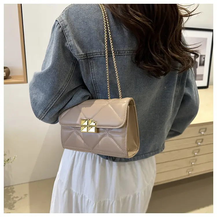 White Quilted Chain Shoulder Bag for Women — feature 16