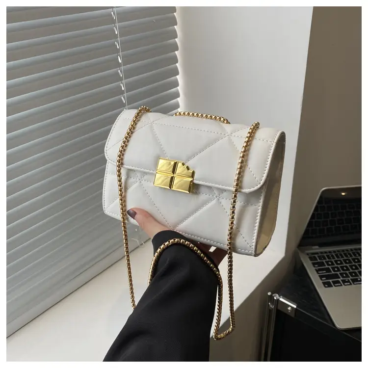 White Quilted Chain Shoulder Bag for Women - Image 2