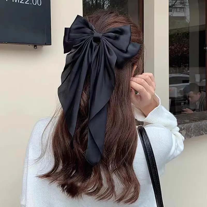 Black Large Bow Hair Clip for Women — feature 3