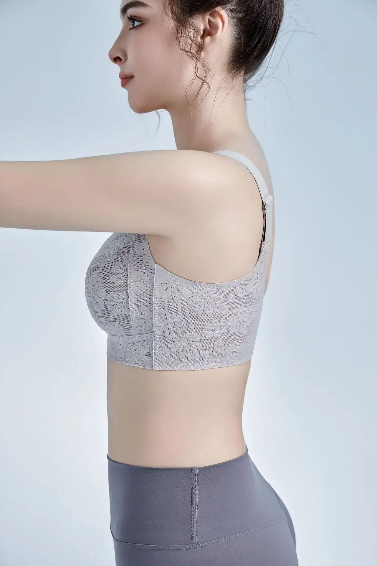 Traceless Women's Thin Sports Bra with Rabbit Ear Design — feature 44