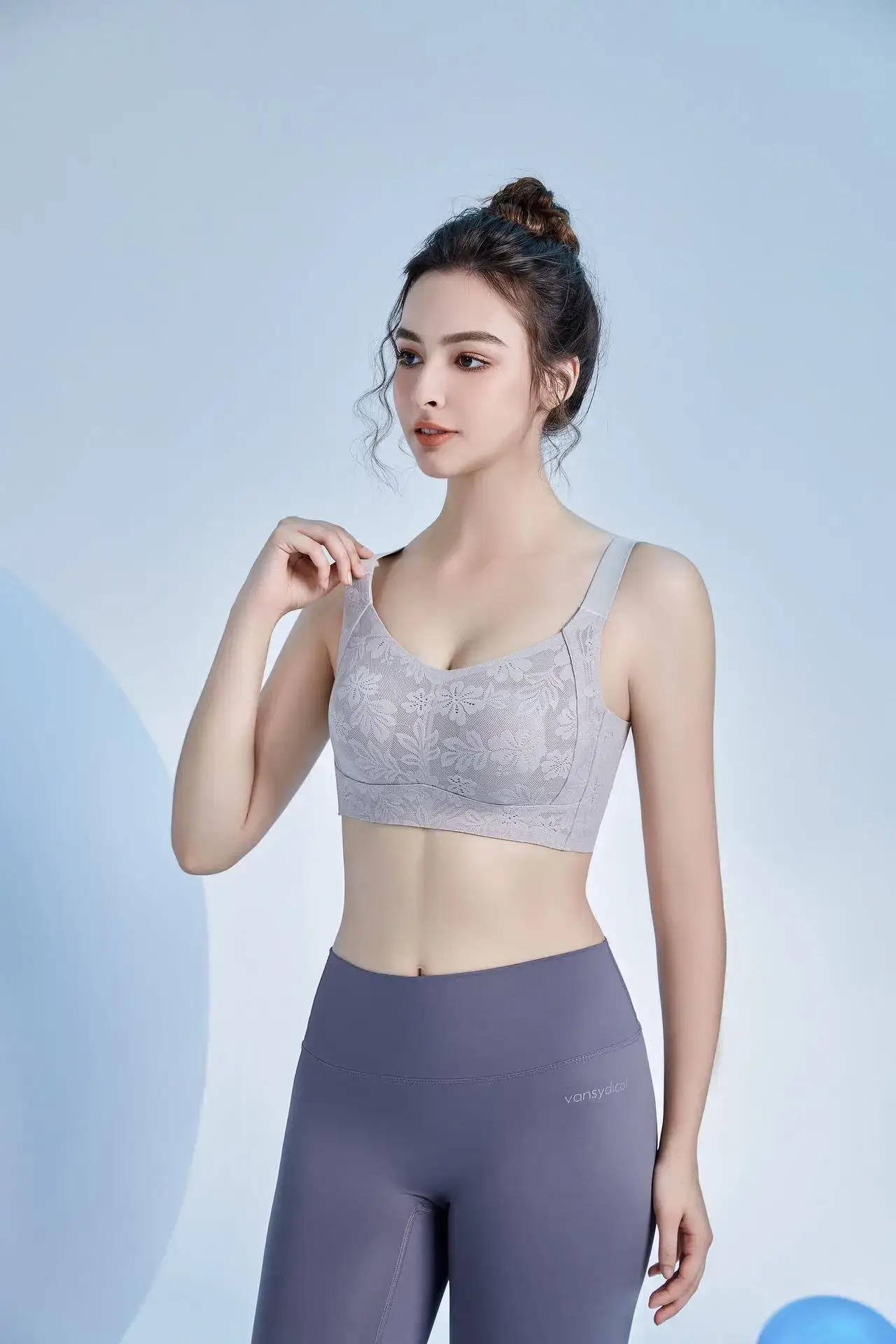 Traceless Women's Thin Sports Bra with Rabbit Ear Design — feature 45