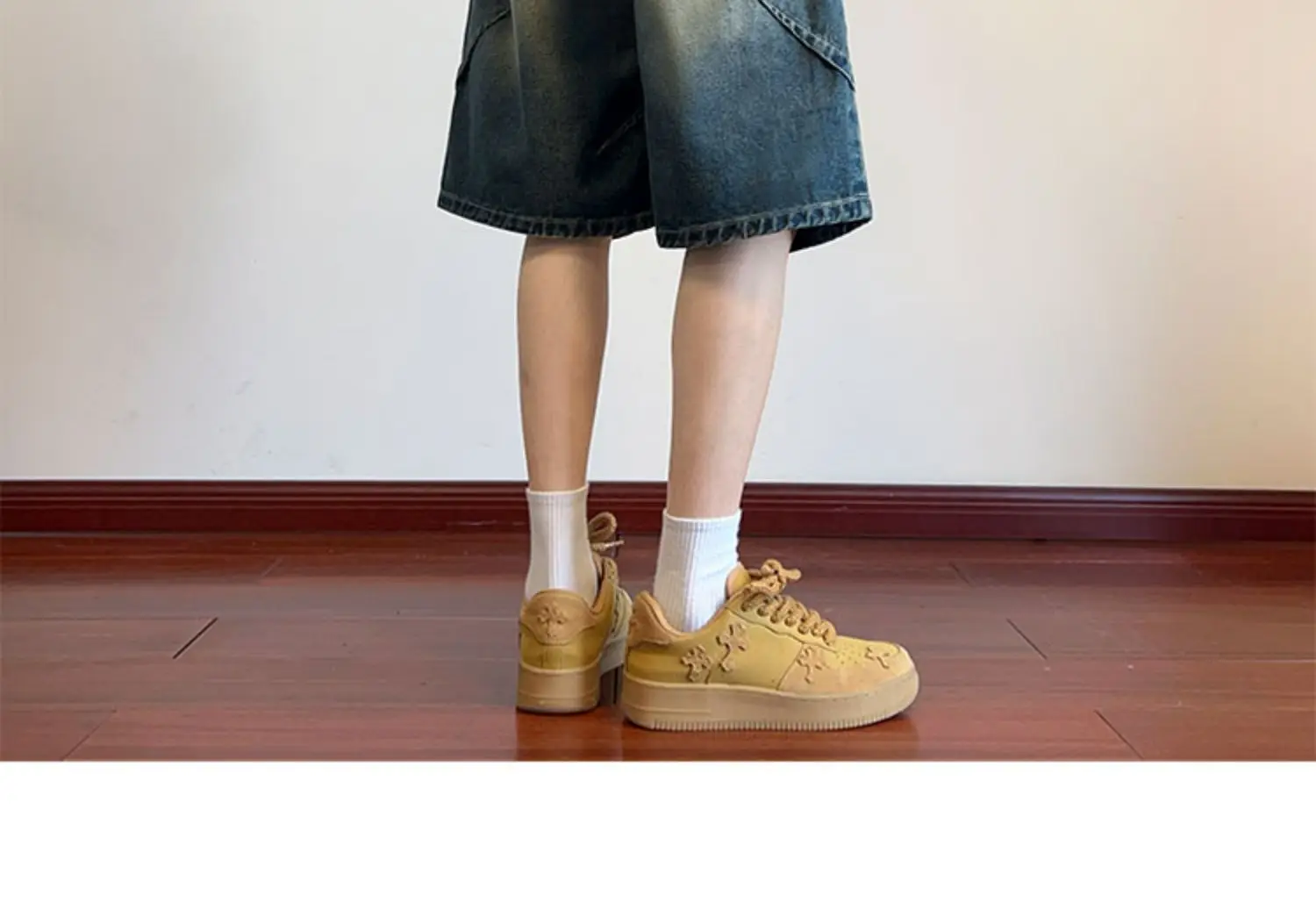 Men Pleated Gradient Denim Shorts 2024 New — feature 5
