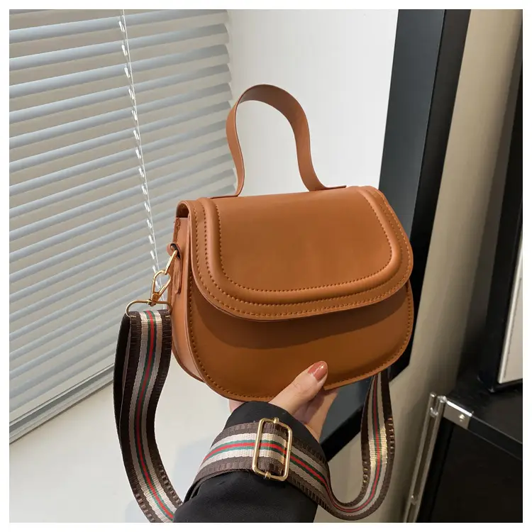 White Saddle Bag for Women, 2024 New Arrival, All-Match Style — feature 12