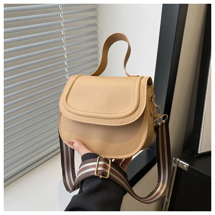 White Saddle Bag for Women, 2024 New Arrival, All-Match Style — feature 17
