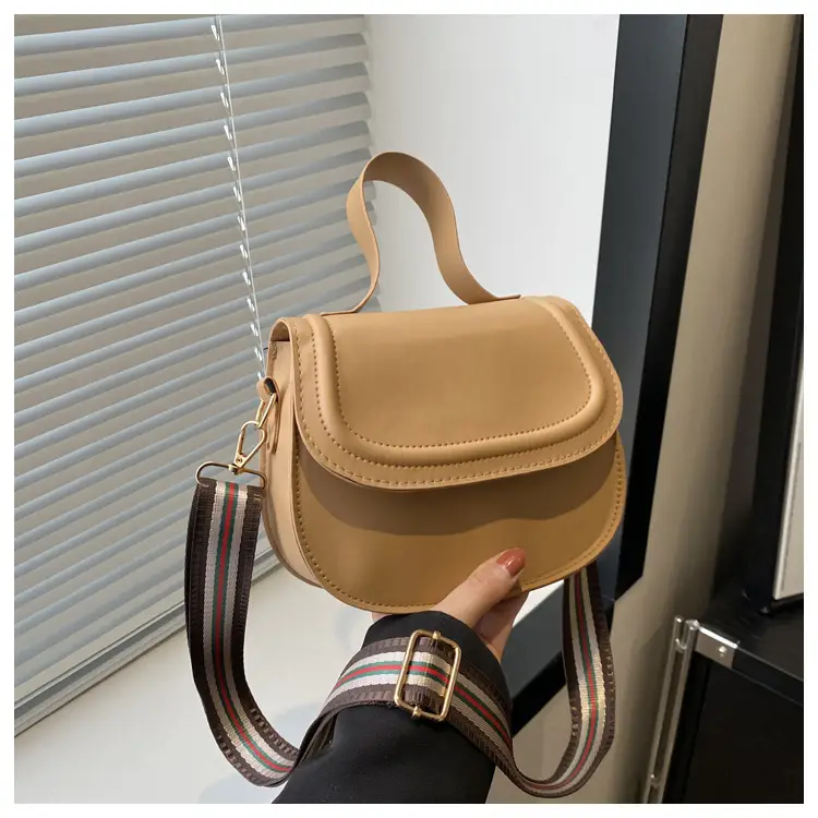 White Saddle Bag for Women, 2024 New Arrival, All-Match Style — feature 18