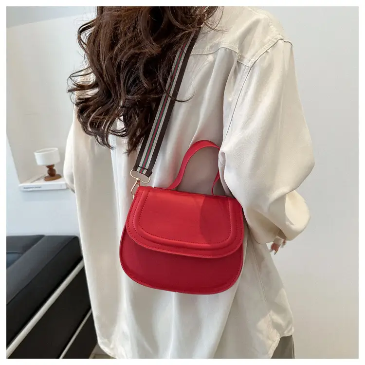 White Saddle Bag for Women, 2024 New Arrival, All-Match Style — feature 25