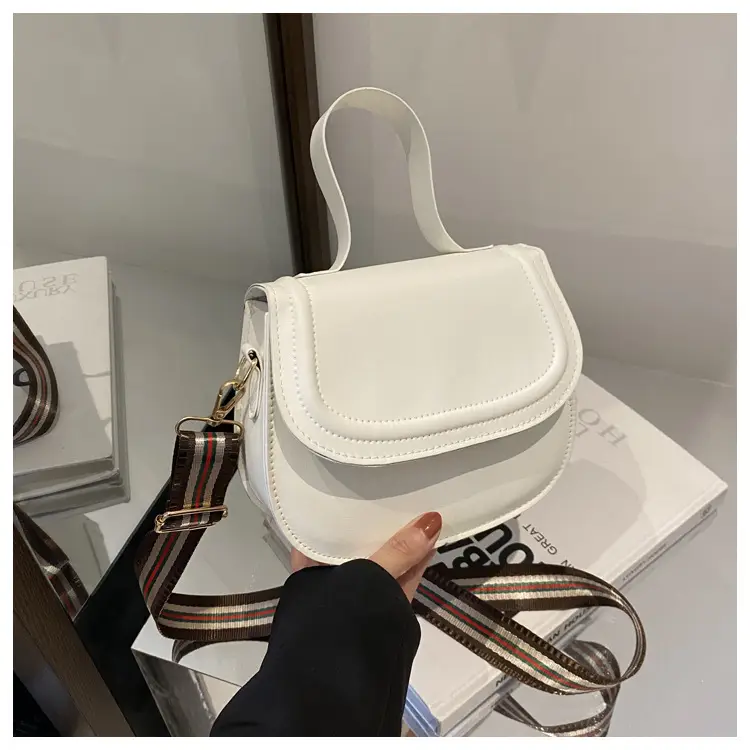 White Saddle Bag for Women, 2024 New Arrival, All-Match Style - Image 5