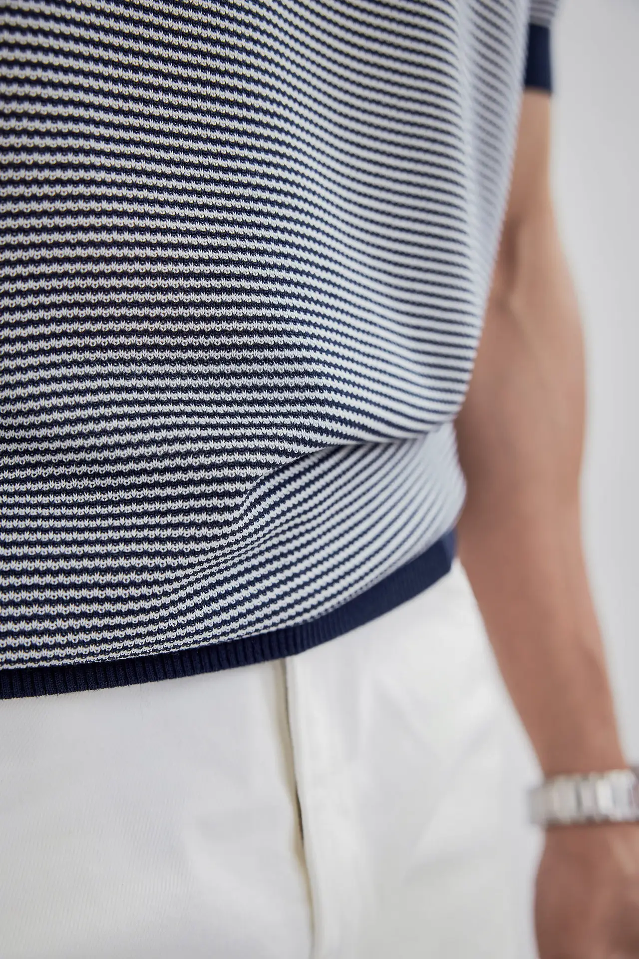 Men Black Striped Crewneck Polo Shirt 2024 — feature 14
