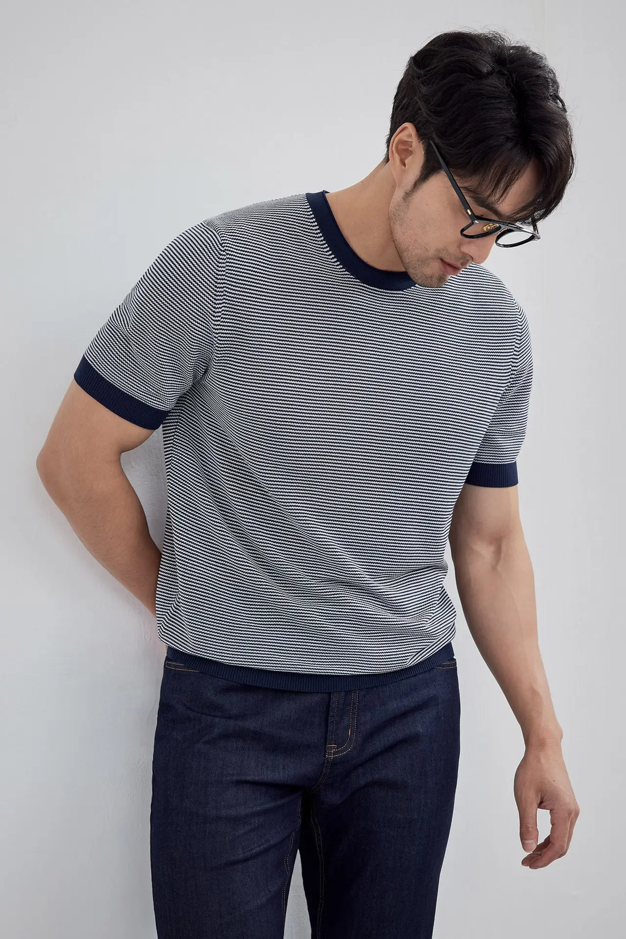 Men Black Striped Crewneck Polo Shirt 2024 — feature 23