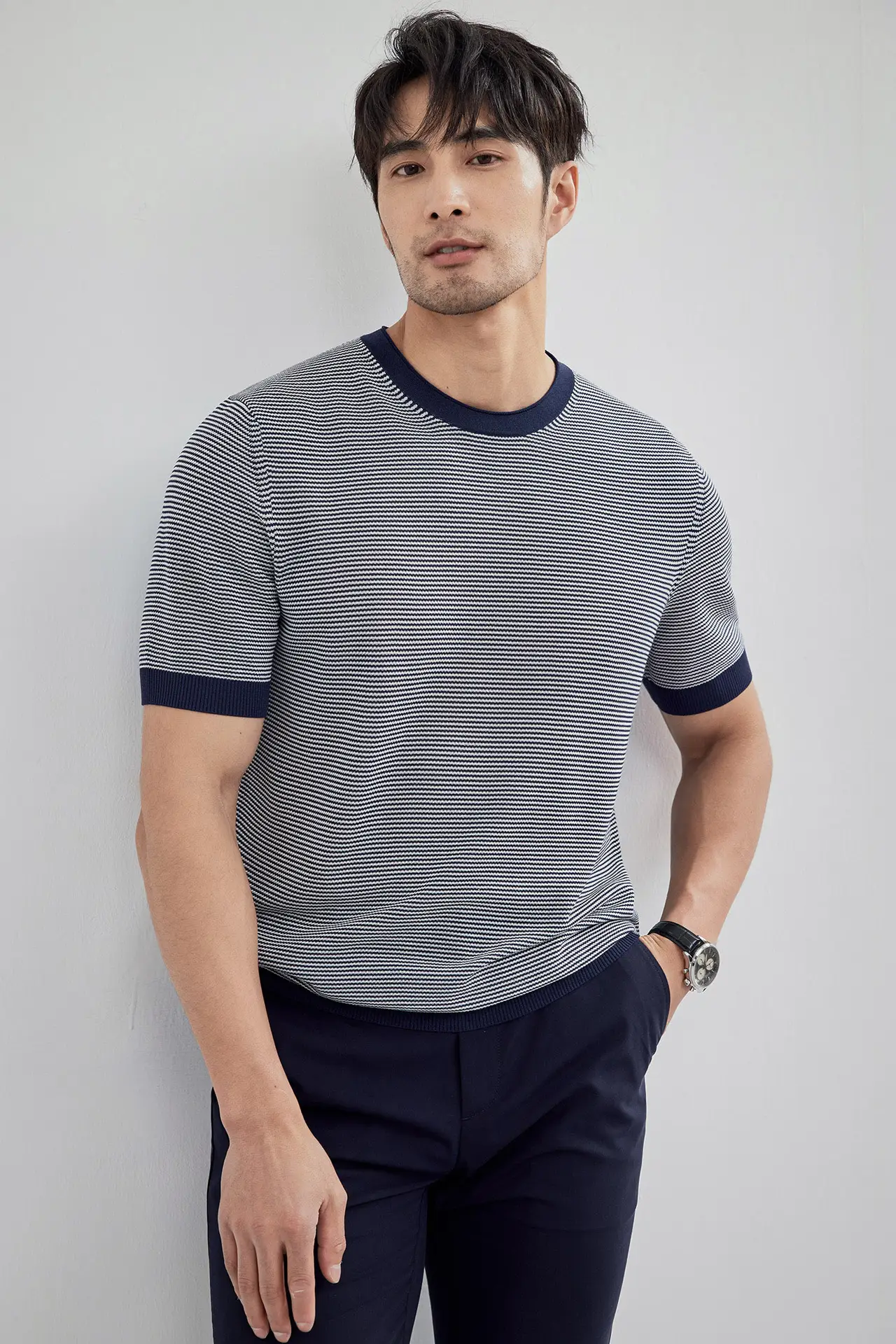 Men Black Striped Crewneck Polo Shirt 2024 — feature 28