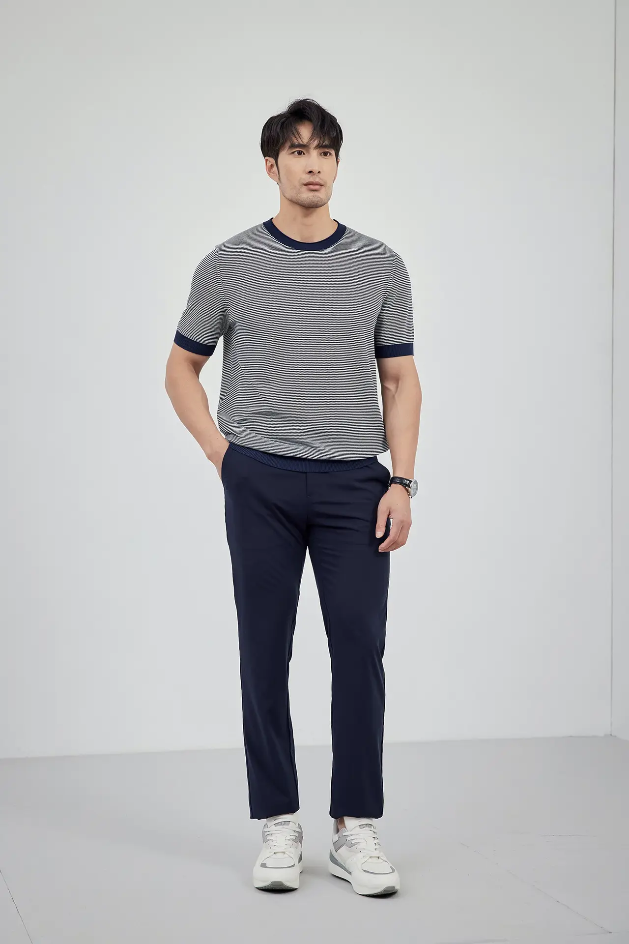Men Black Striped Crewneck Polo Shirt 2024 — feature 32
