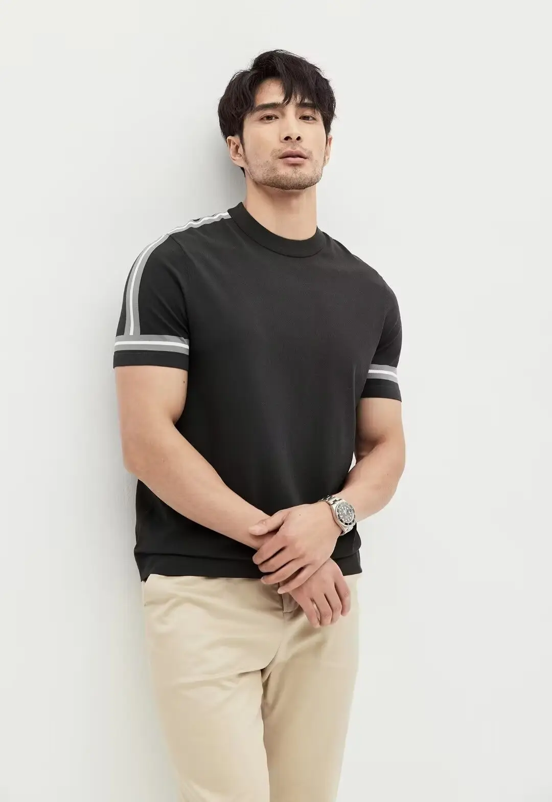 Men Black Striped Crewneck Polo Shirt 2024 - Image 10