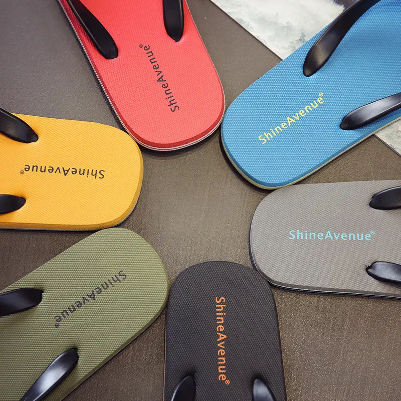 Vietnam's New Summer Flip-Flops for Men, Personalized Outdoor Leisure Non-Slip Flip-Flops Beach Sandals Ready for Sale