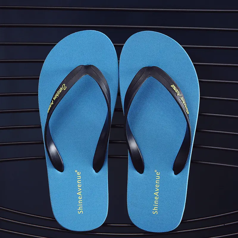 Vietnam's New Summer Flip-Flops for Men, Personalized Outdoor Leisure Non-Slip Flip-Flops Beach Sandals Ready for Sale