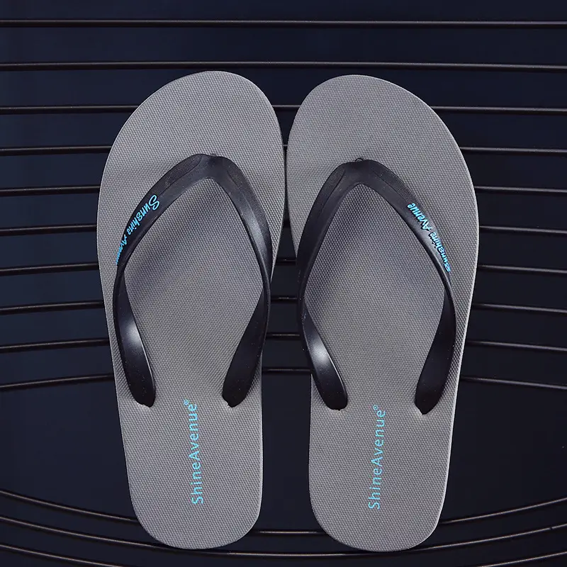 Vietnam's New Summer Flip-Flops for Men, Personalized Outdoor Leisure Non-Slip Flip-Flops Beach Sandals Ready for Sale
