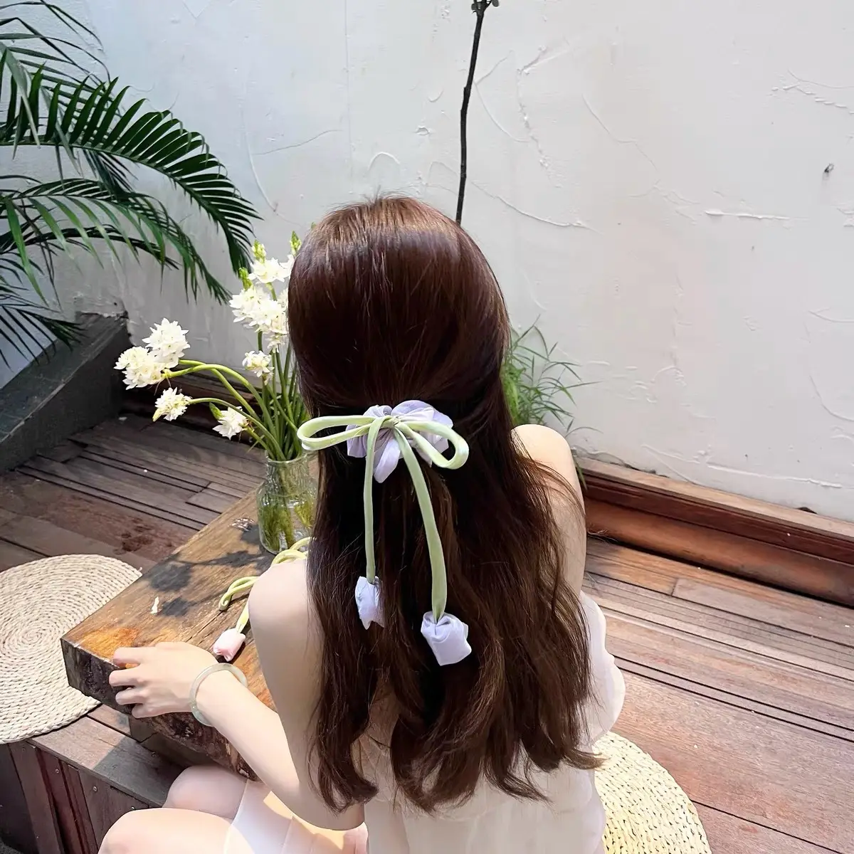 Fresh Tulip Hairpin with Tassels and Bow — feature 2