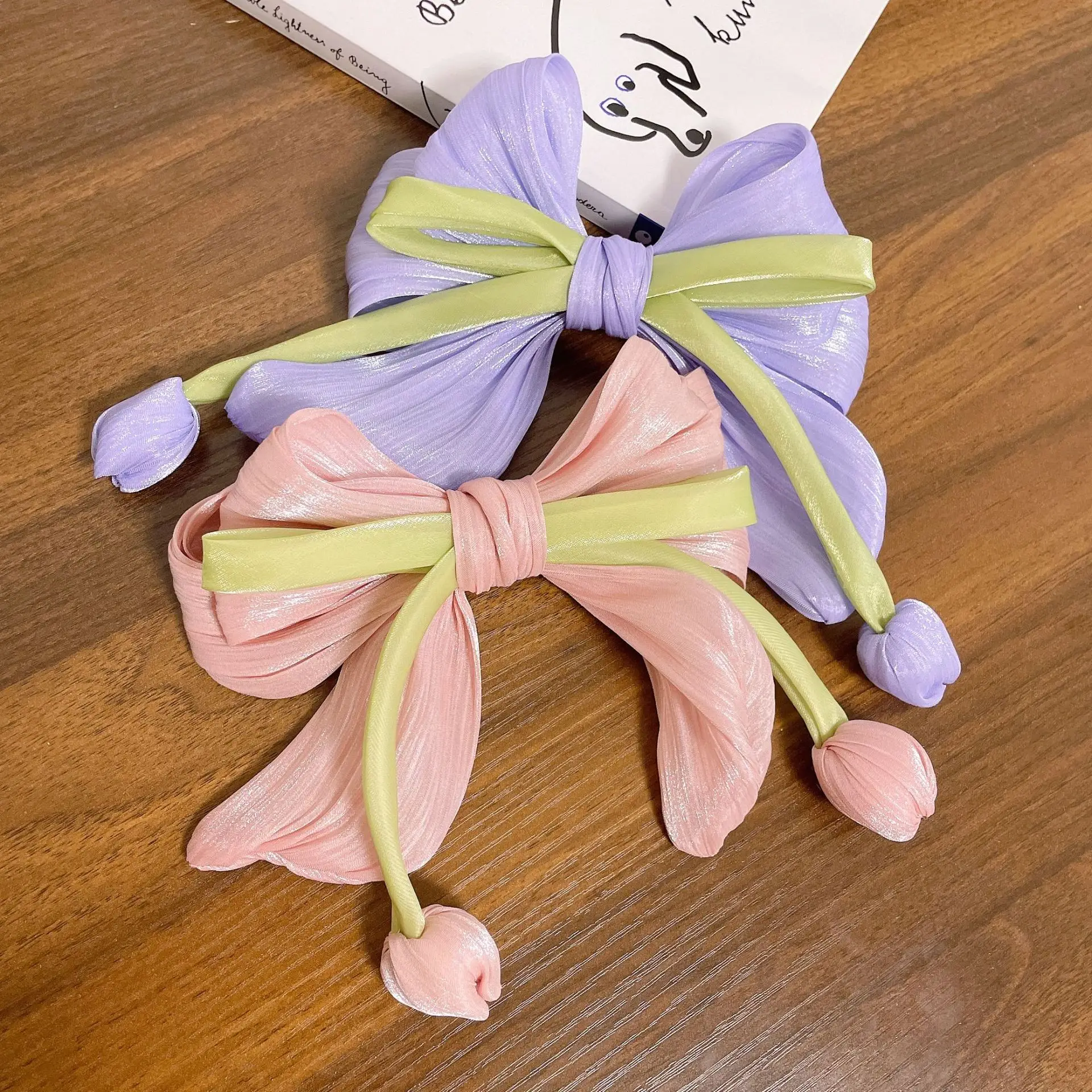 Fresh Tulip Hairpin with Tassels and Bow — feature 8