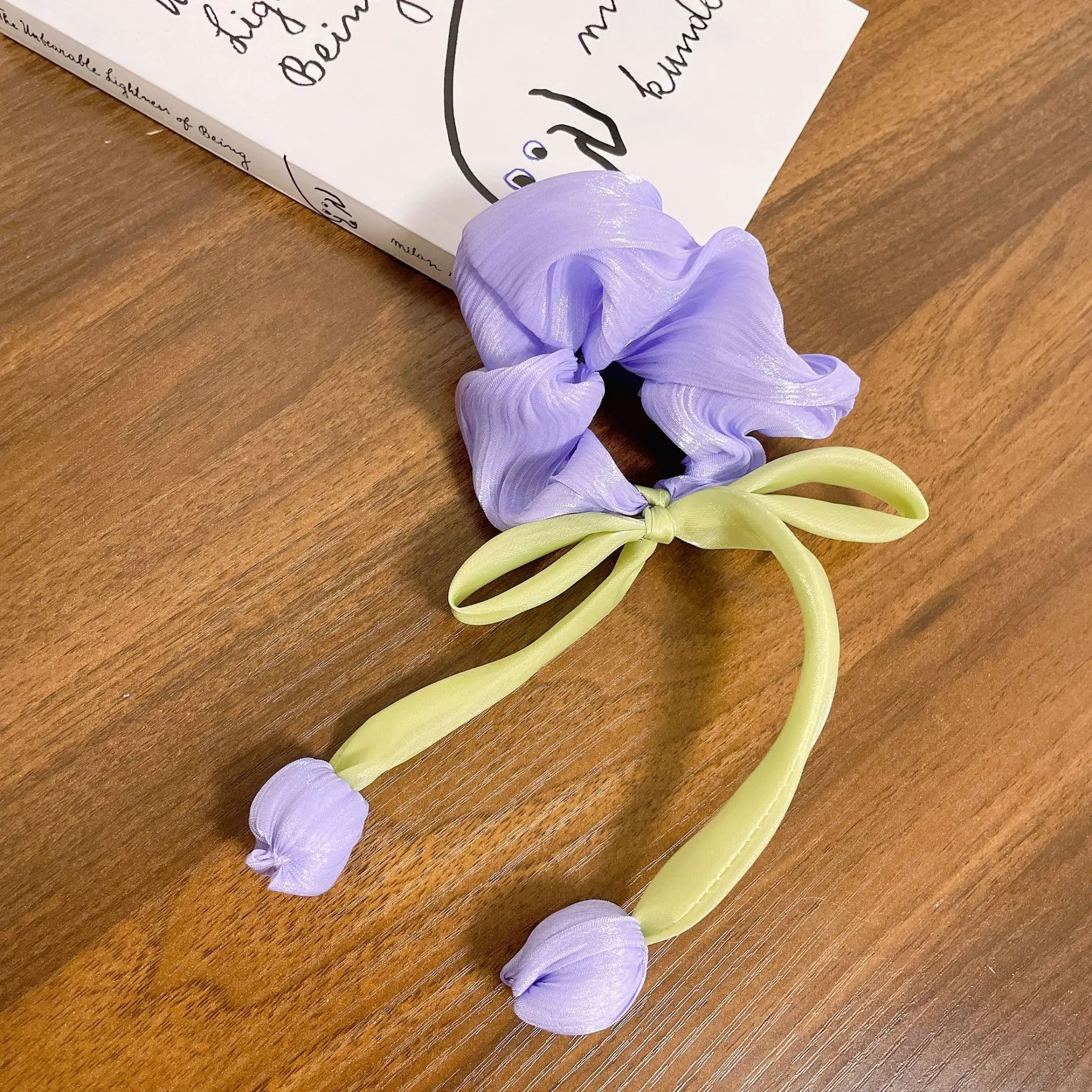 Fresh Tulip Hairpin with Tassels and Bow