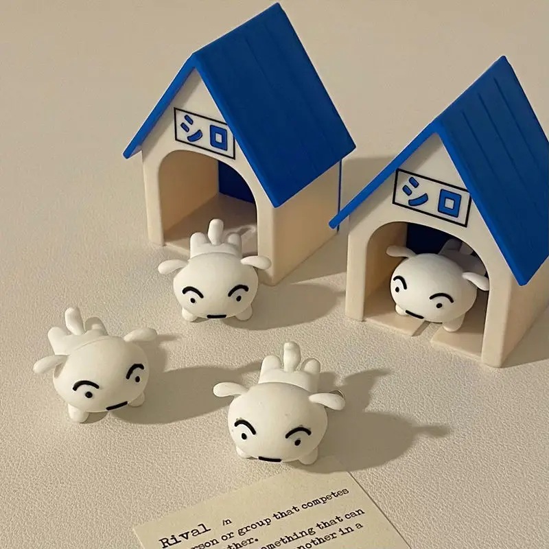 Small White Key Chain Crayon Decorative House Hanger - Image 6