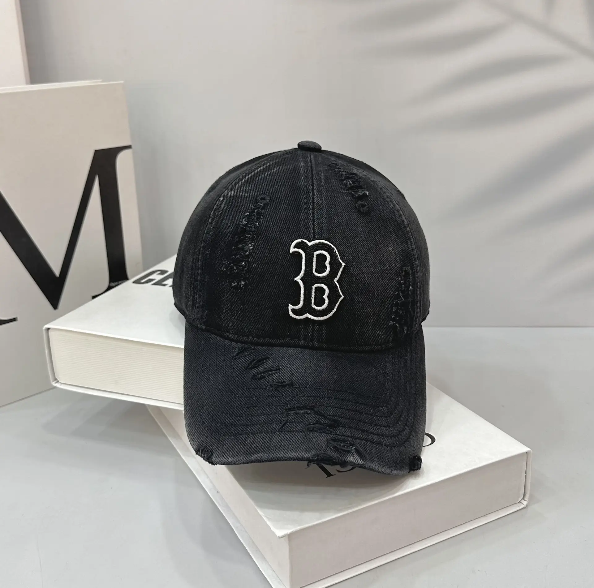 Black Embroidered Baseball Cap with Curved Eaves — feature 6