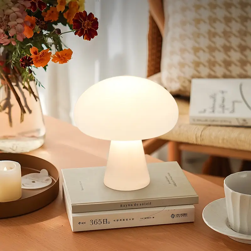 Ins Middle Danish Cream Mushroom Table Lamp