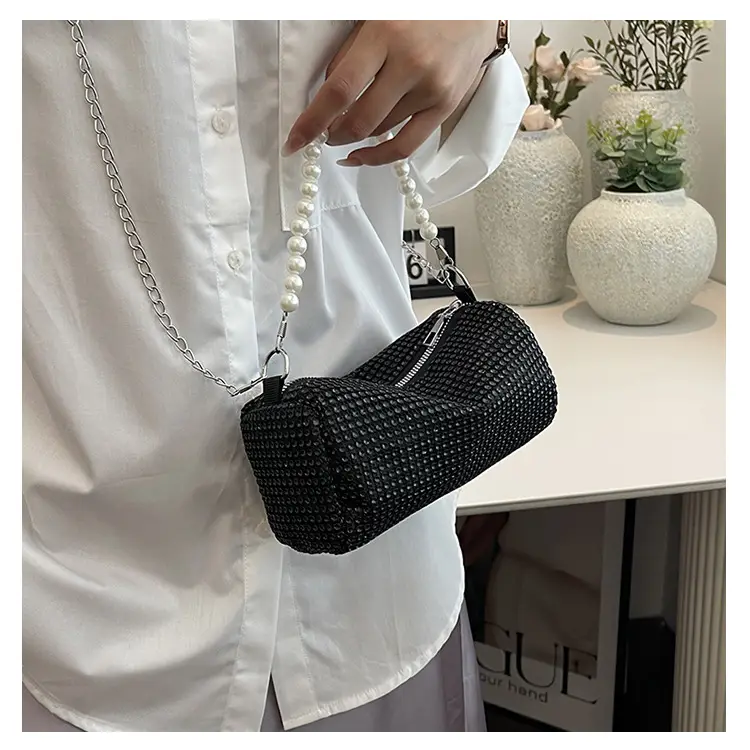 Black Pearl Chain Shoulder Bag for Women 2024 — feature 14