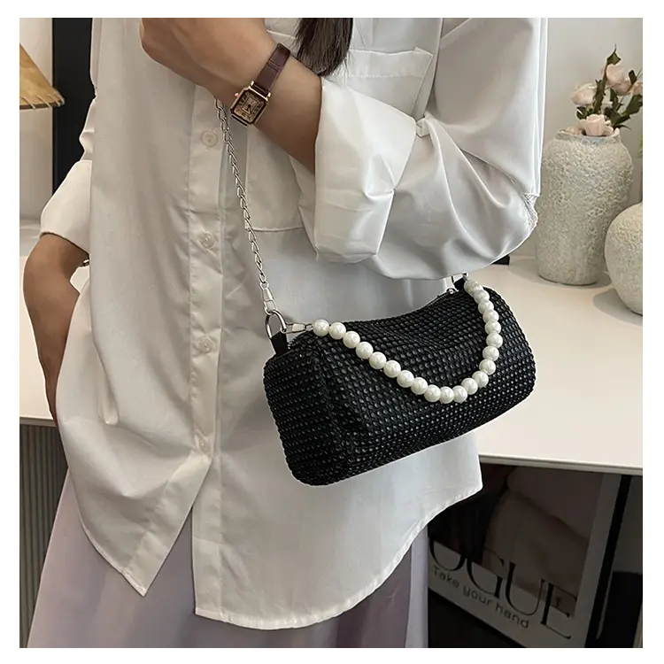 Black Pearl Chain Shoulder Bag for Women 2024 — feature 15