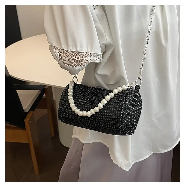 Black Pearl Chain Shoulder Bag for Women 2024 — feature 16
