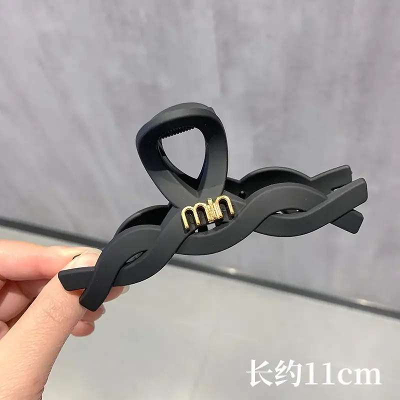 Oversized Heart Hairpin Clip for Women 13cm - Image 34