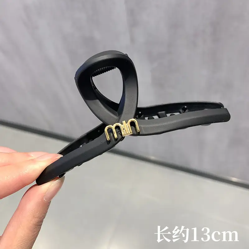 Oversized Heart Hairpin Clip for Women 13cm - Image 35