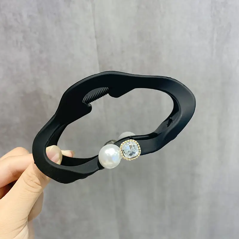 Oversized Heart Hairpin Clip for Women 13cm - Image 36