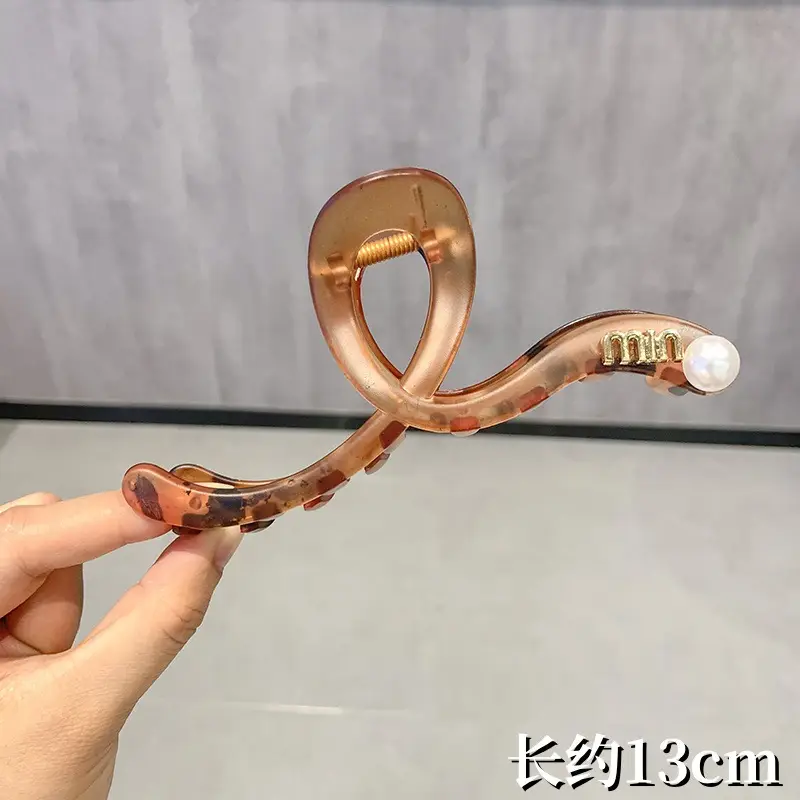 Oversized Heart Hairpin Clip for Women 13cm - Image 8
