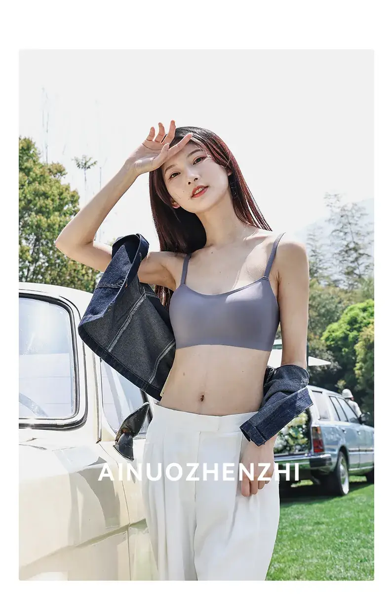 Invisible Traceless Strapless Bra Women Small — feature 41