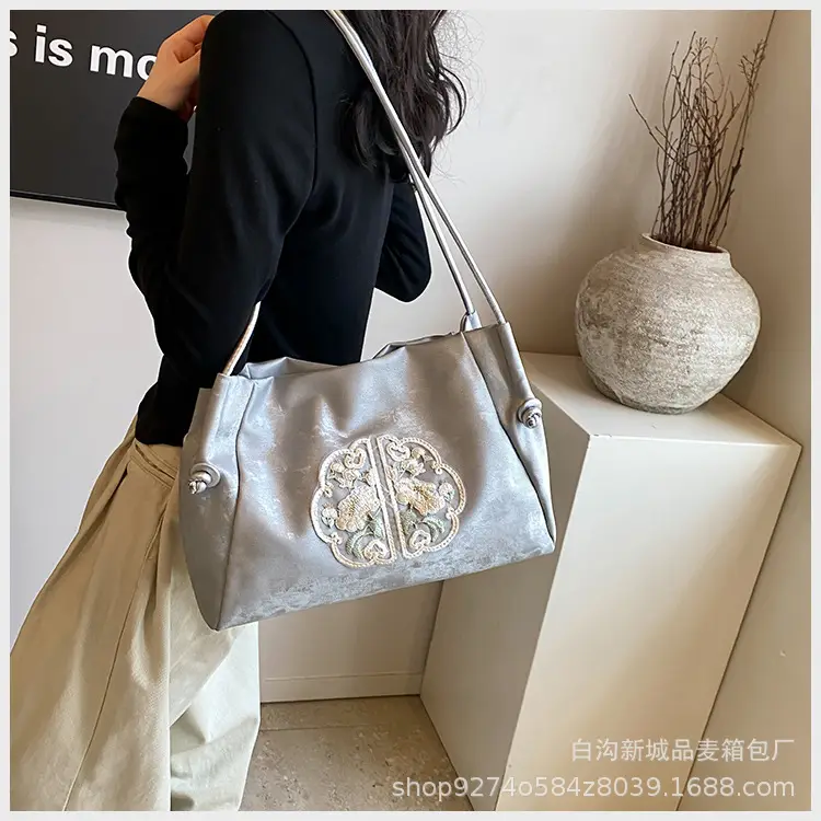 Silver Embroidered Shoulder Bag for Women 2026 — feature 12