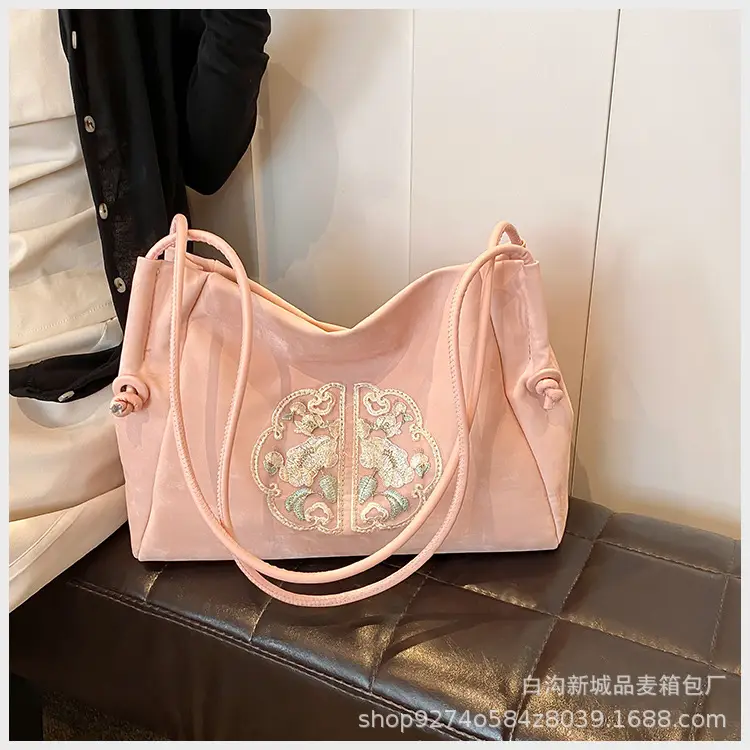 Silver Embroidered Shoulder Bag for Women 2026 — feature 19