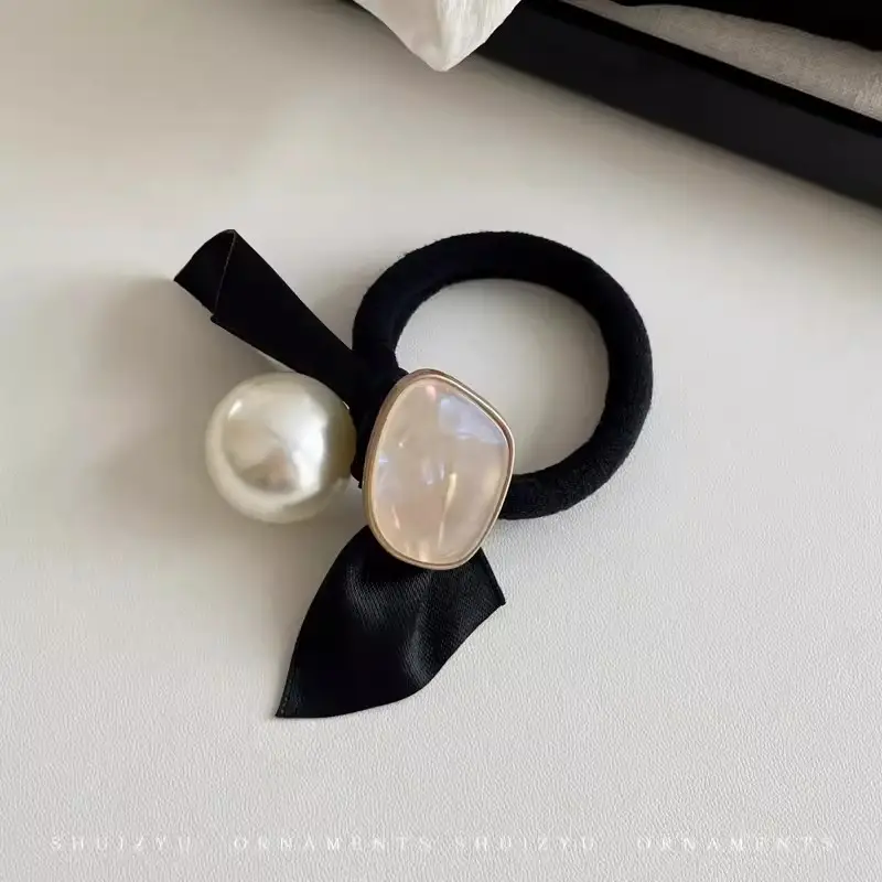 Pearl Bow Hair Loop with Black Bow & Silver Pearl - Image 2