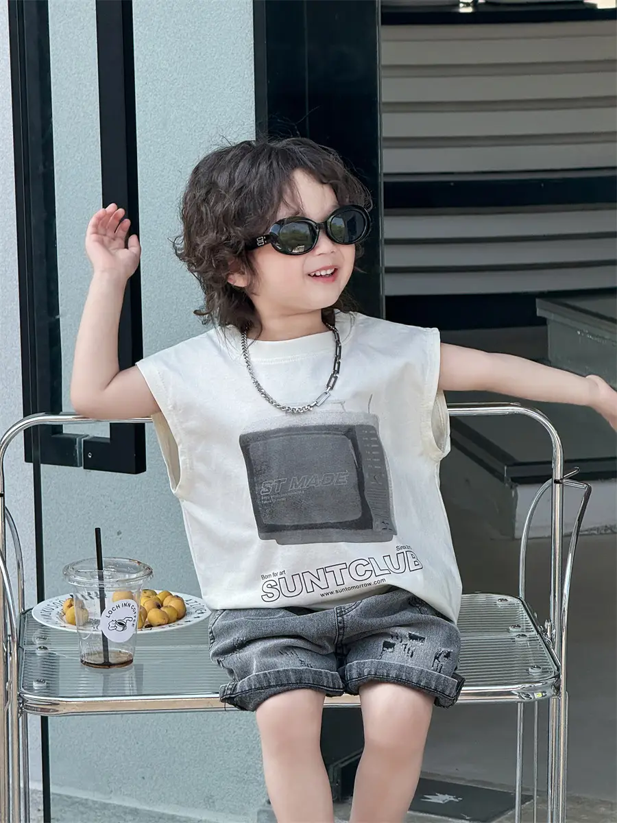 Baby Pink Graphic T-Shirt with Maroon Shorts Set — feature 18