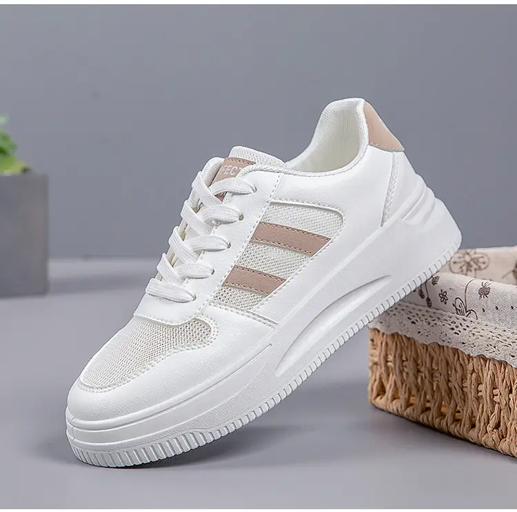Breathable Thick-Soled Lightweight White Sneakers for Women 2026 New Summer Hot-Selling Mesh Casual Sports Shoes Ins Trendy Versatile — feature 24