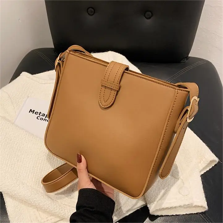 Brown Leather Shoulder Bag for Women 2024 New Style