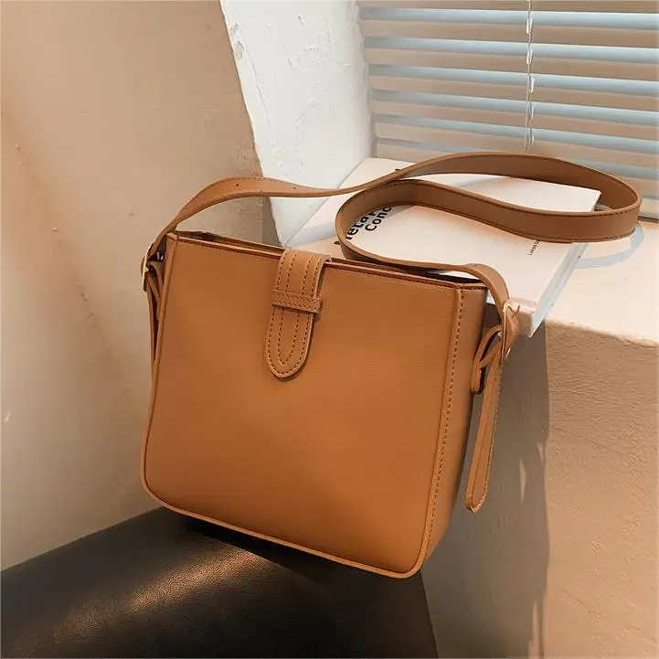 Brown Leather Shoulder Bag for Women 2024 New Style